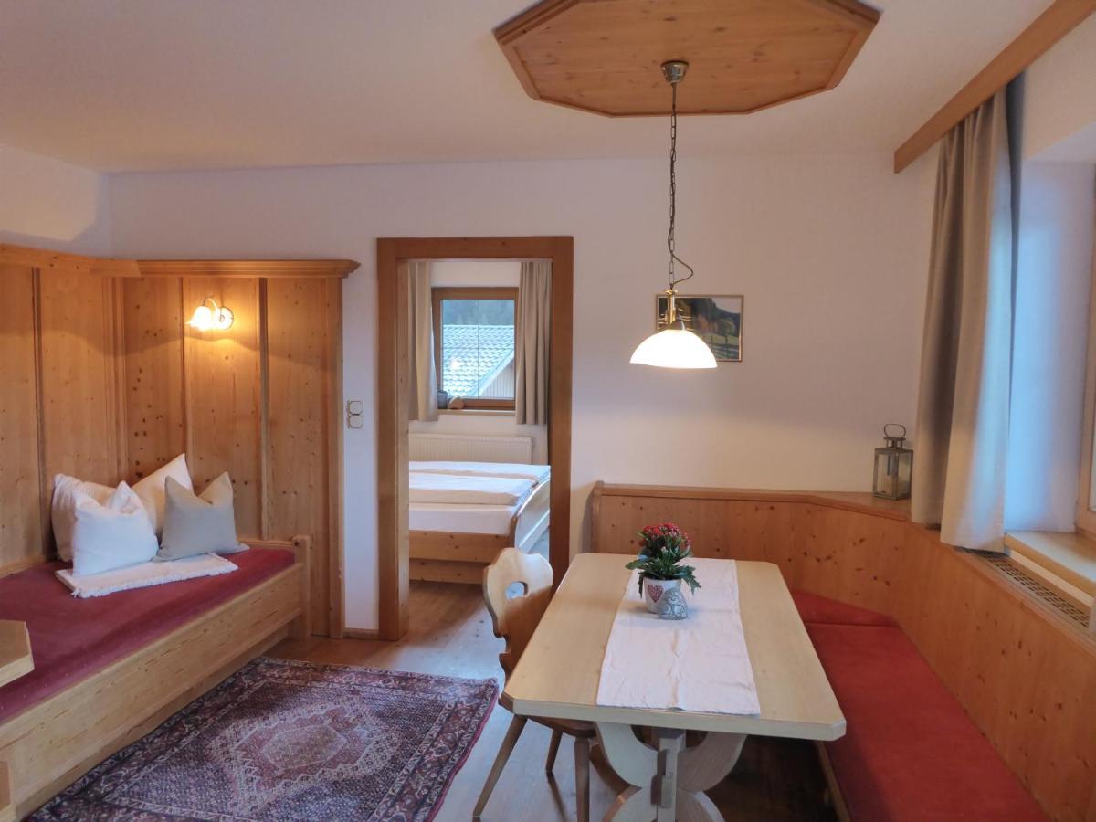 Alpbacher Appartementhaus Johannes エクステリア 写真