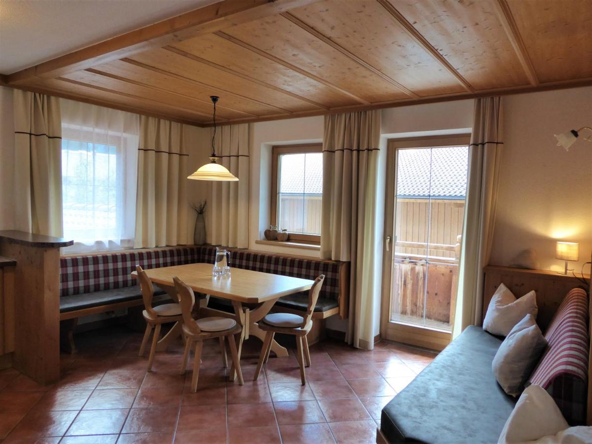 Alpbacher Appartementhaus Johannes エクステリア 写真